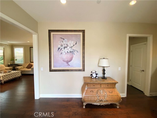 Building Photo - 203 Cedarwood