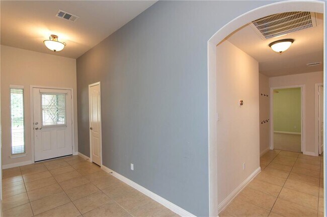 Foto del edificio - 705 Wood Mesa Ct