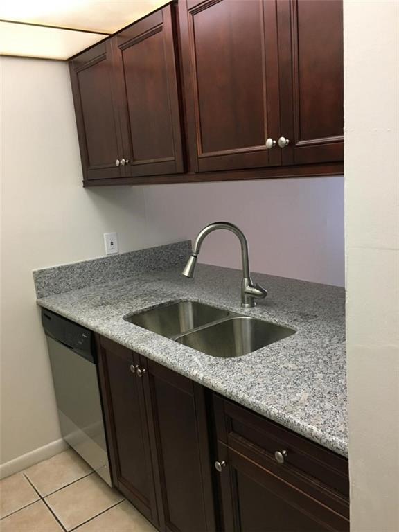 Foto del edificio - 3211 NW 103rd Terrace