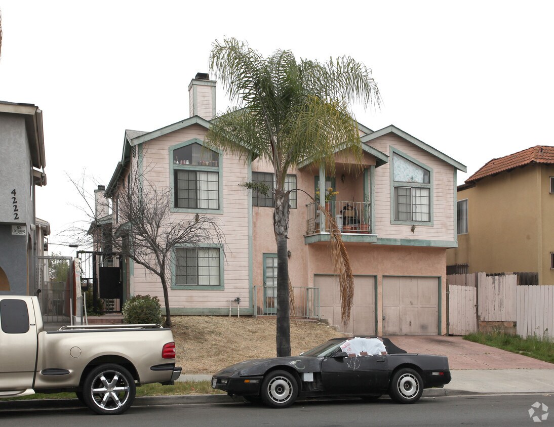 Foto del edificio - 4226 43rd St