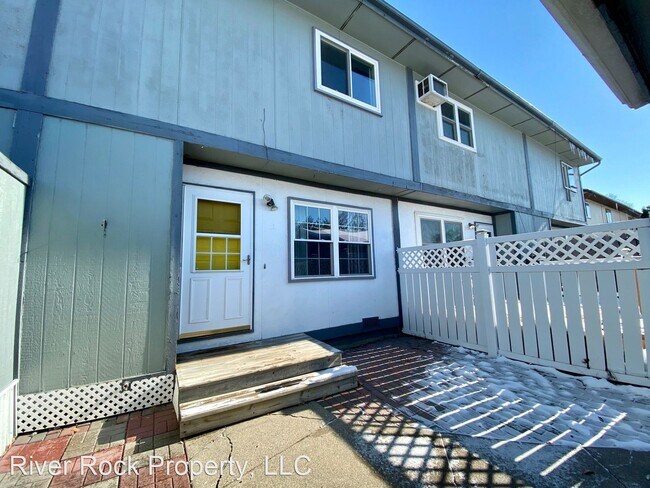 Building Photo - 3 br, 1 bath House - 214 5th St NW