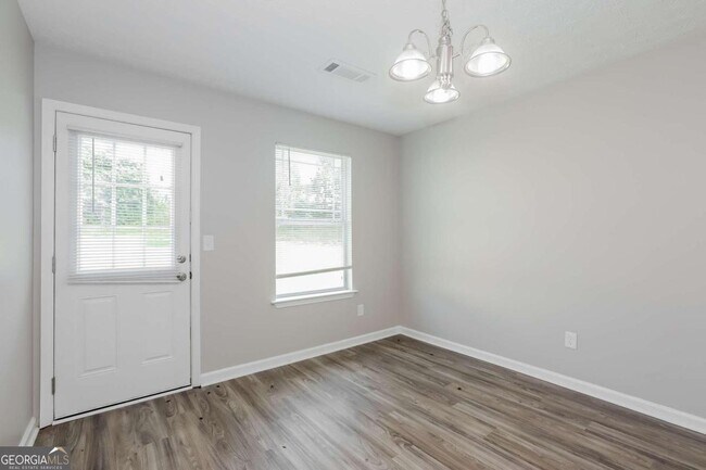 Building Photo - 6876 Lockley Ct