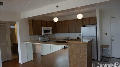 Building Photo - 98-402-402 Koauka Loop