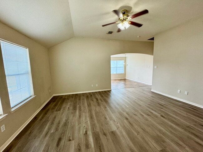 Building Photo - 19703 Billineys Park Dr