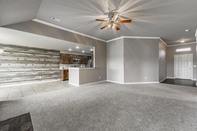 Foto del edificio - Modern 3-Bed Home in Prime Springdale Location