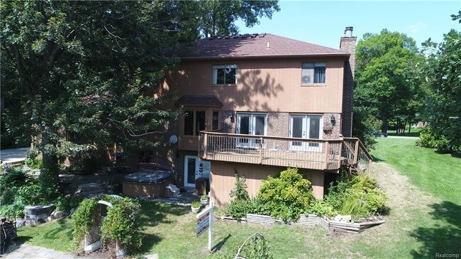 Building Photo - 5695 Deerwood Ln