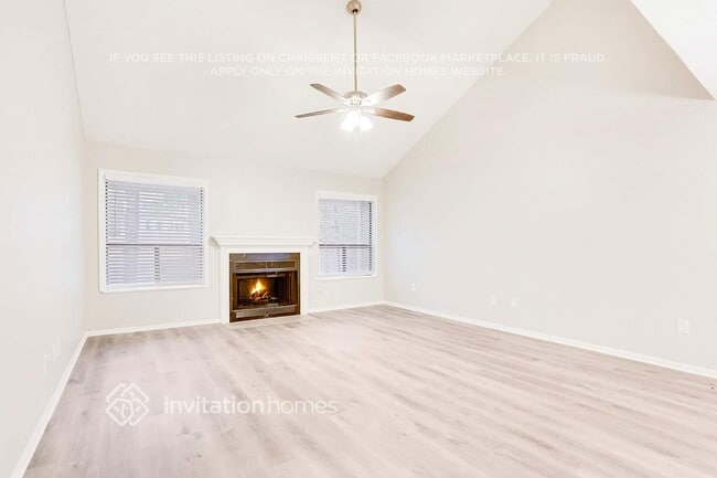 Foto del edificio - 6132 Lakeshore Dr SE
