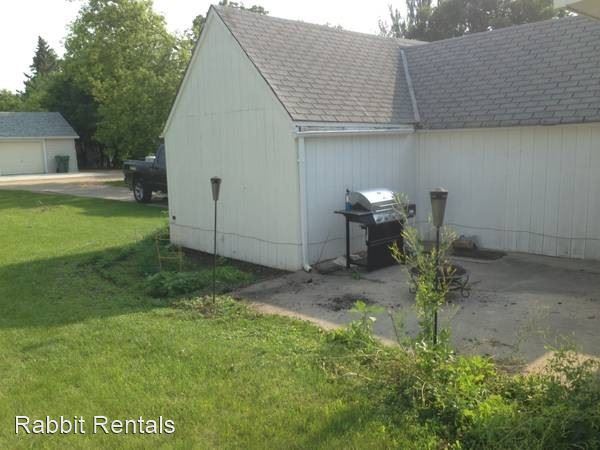 Building Photo - 4 br, 2 bath House - 716&718 4th St