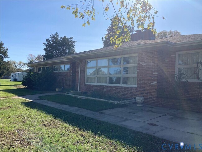 Foto del edificio - 3940 Senior Ln