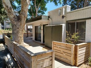 Building Photo - Individual Bungalows: All 1 bedroom/ 1 bat...