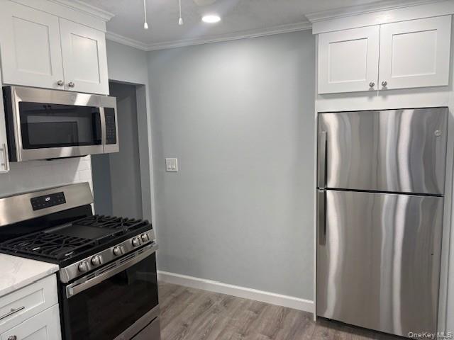 Foto del edificio - 842 N Wellwood Ave