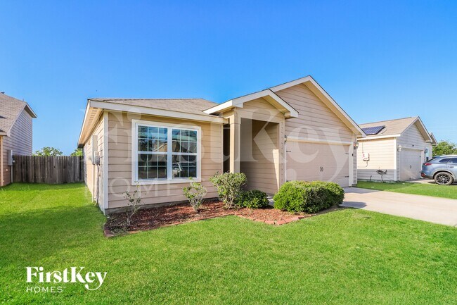 Foto del edificio - 3004 Oak Ln