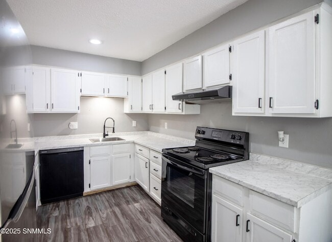 Building Photo - 1306 Wyoming Ave