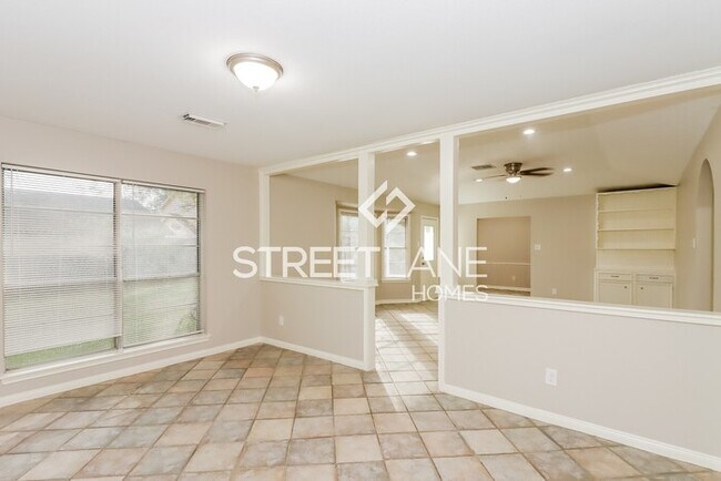 Foto del edificio - REDUCED!
