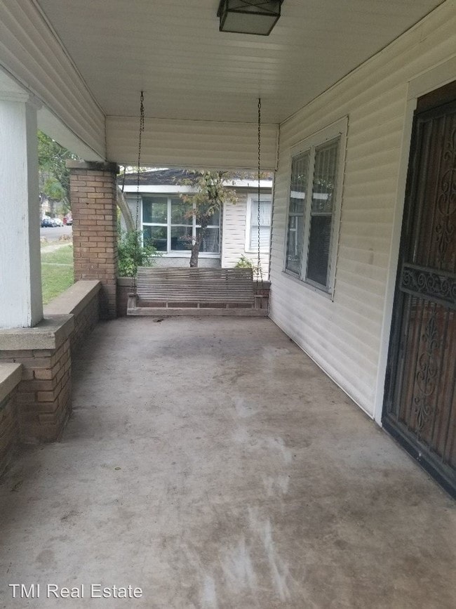 Building Photo - 3 br, 1 bath House - 901 Jackson Blvd