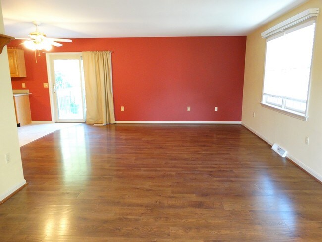 Building Photo - 235 Coventry Ln