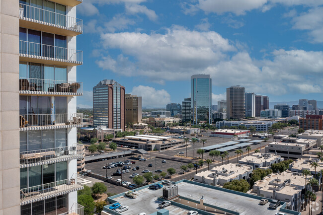 Building Photo - Executive Towers Condominiums