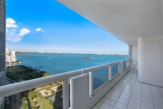 Building Photo - 1717 N Bayshore Dr