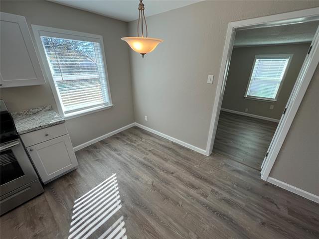 Building Photo - 2812 Blue Ridge Dr