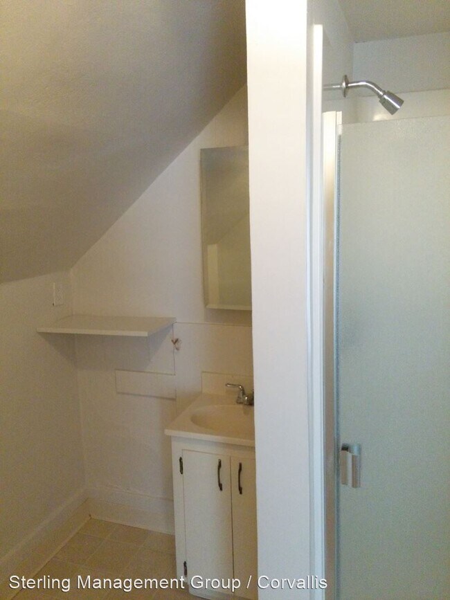 Foto del edificio - 4 br, 2 bath House - 216 NW 15th St.