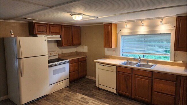 Foto del edificio - 3 Bedroom 1 Bath Country Setting