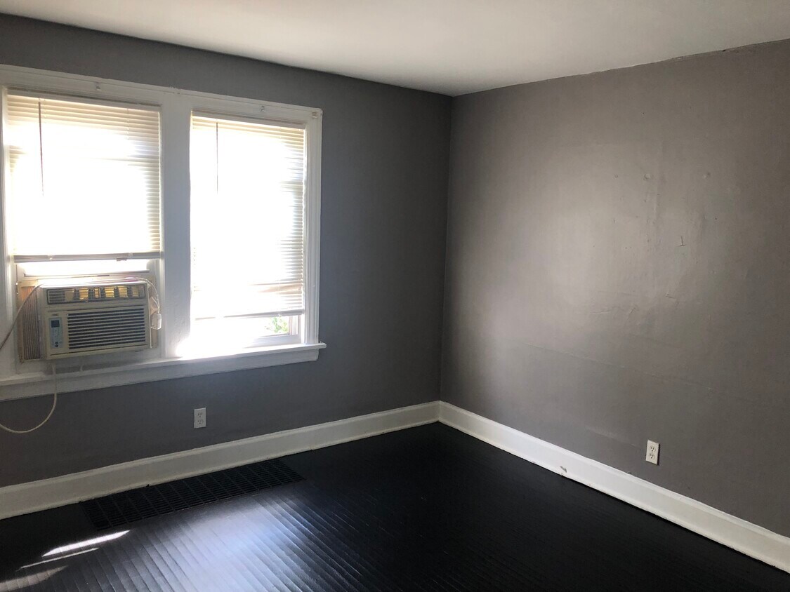 647 Englewood Ave Unit 1, Buffalo, NY 14223 Apartments in Buffalo, NY