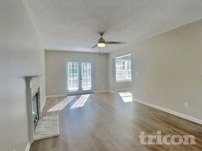 Building Photo - 5708 Green Apple Dr