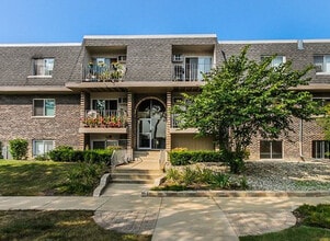 Building Photo - 973 Crimson Ct