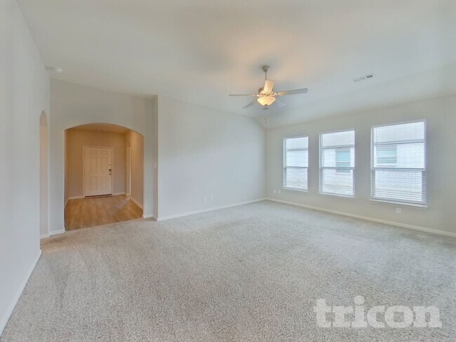 Foto del edificio - 304 Micah Ln