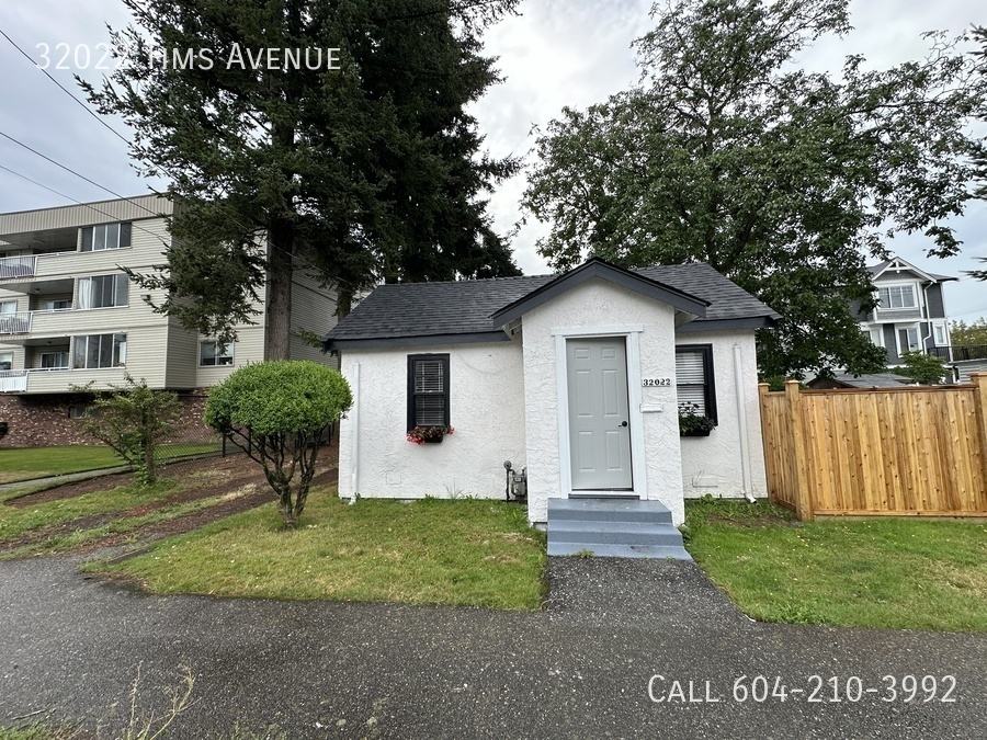 Primary Photo - Cute & Cozy Full House