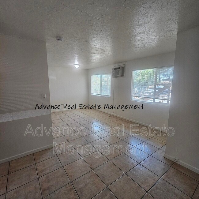 Foto del edificio - 321 Fairbanks Ave