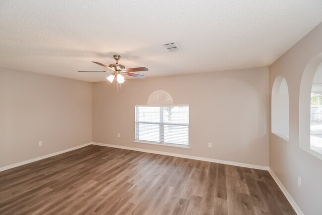 Foto del edificio - 2502 Sunrise Ridge Ln