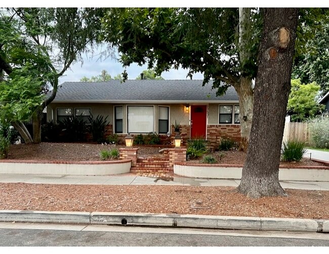 Building Photo - 17531 Tribune St