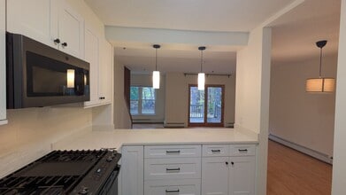 Building Photo - 40 Wolf Rd