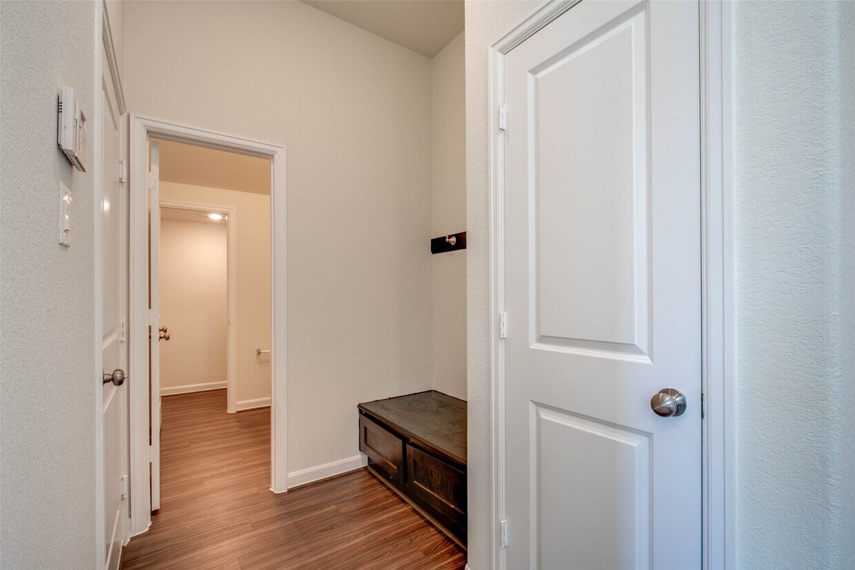 Building Photo - 22746 Sutherland Bend Ln