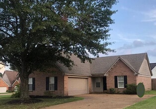 Building Photo - 9433 Huron Dr