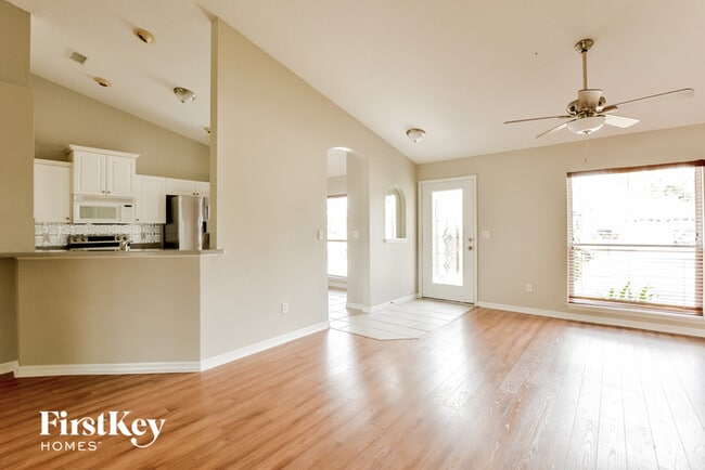 Building Photo - 1393 Pine Song Dr