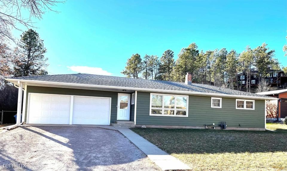 2 br, 1 bath House 4225 Dale Dr House Rental in Rapid City, SD