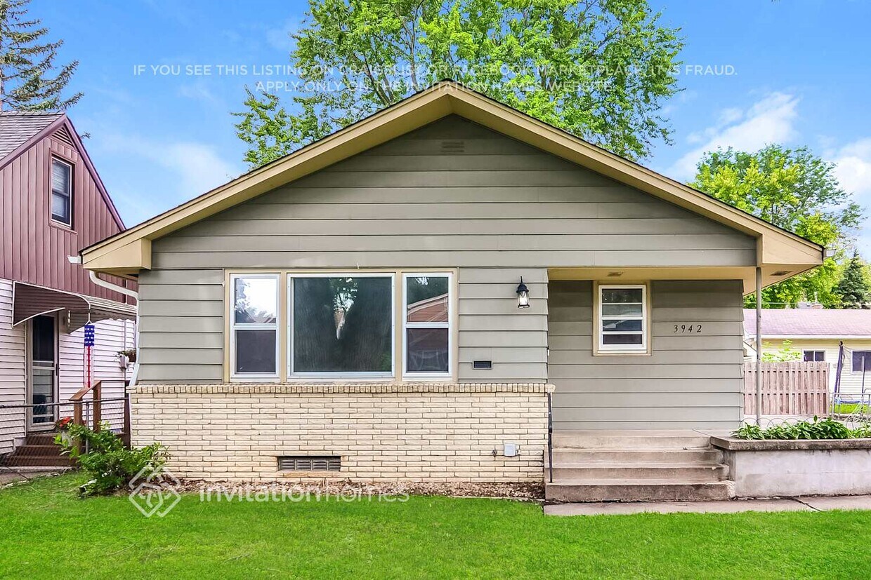 Foto principal - 3942 Polk St NE