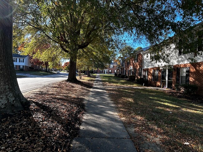 York Towne Apartments - Apartments in Greensboro, NC | Apartments.com