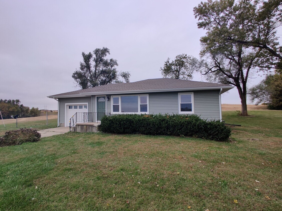 Primary Photo - 28725 203rd St