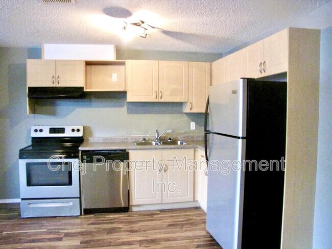 Photo du bâtiment - 148 Brintnell Blvd NW