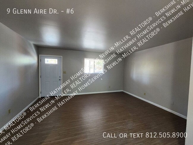 Building Photo - Newly Remodeled 1 Bed, 1 Bath Upper Apartm...