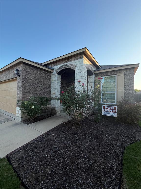 Building Photo - 352 Martha Dr