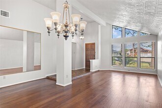 Building Photo - 8118 Vista Del Sol Dr