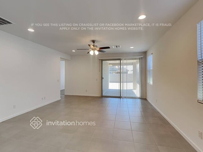 Building Photo - 17705 W Pinnacle Vista Dr