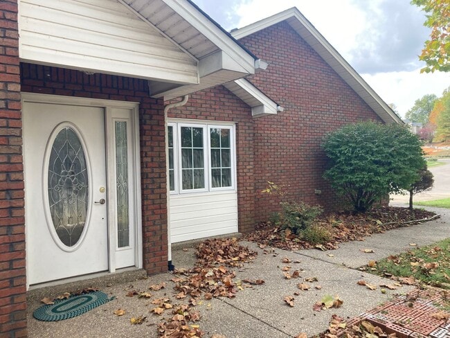 Building Photo - LOCATION LOCATION Location!  Close to Baptist Health Hospital, Shopping, & More