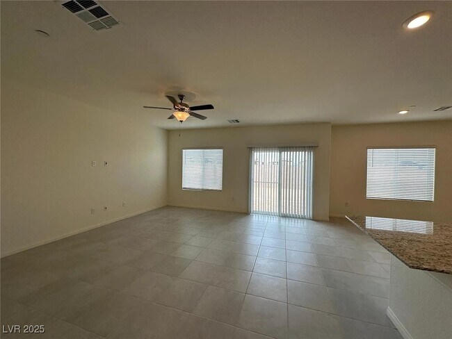 Building Photo - 4492 Merlot Hls Ave