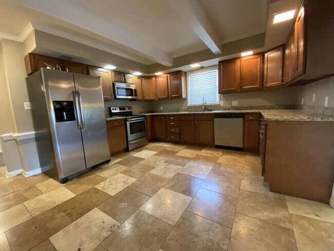 Foto del edificio - 216 Magnolia Dr