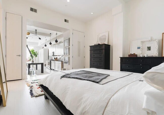 Building Photo - 101 Wyckoff Ave